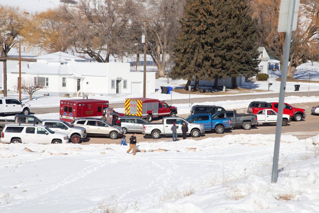 Children fall through ice Mantua Reservoir