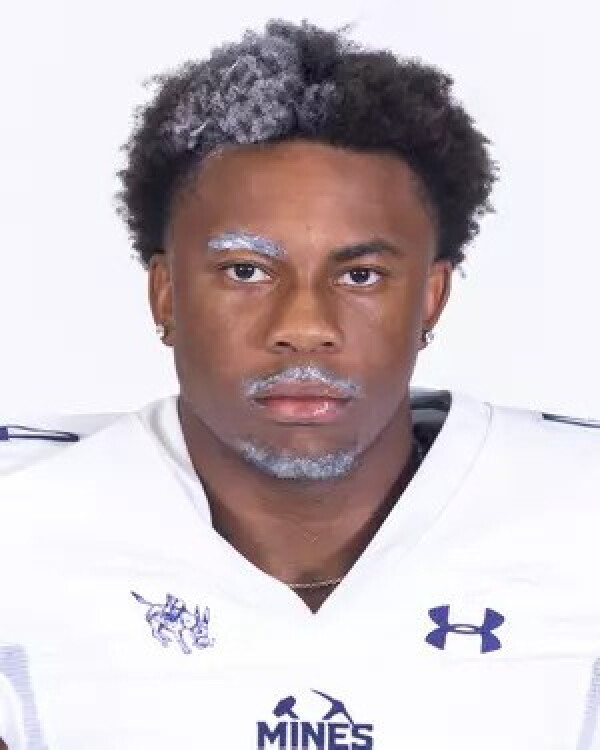 Colorado School of Mines Football once again stuns with iconic roster
