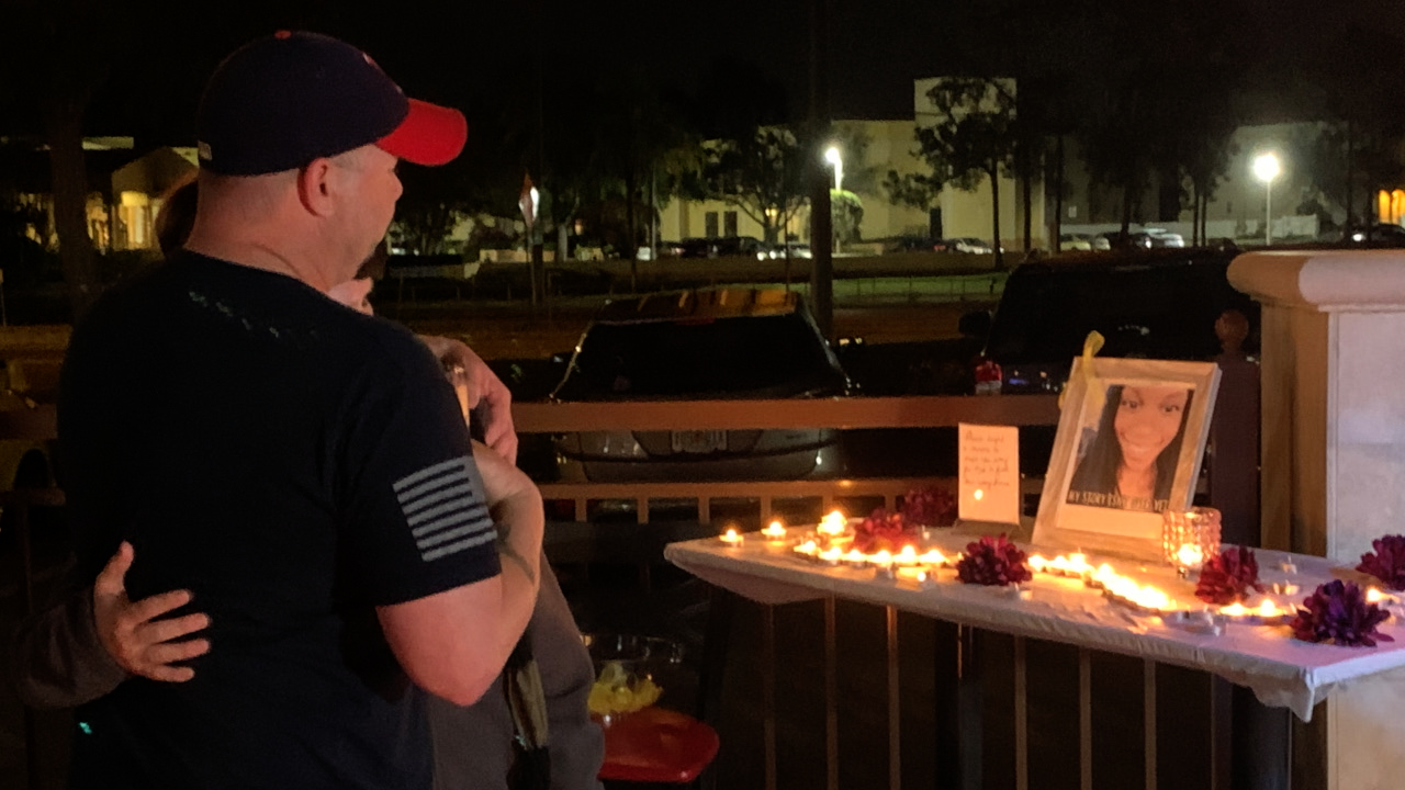 Friends gather for missing 34-year-old Largo woman