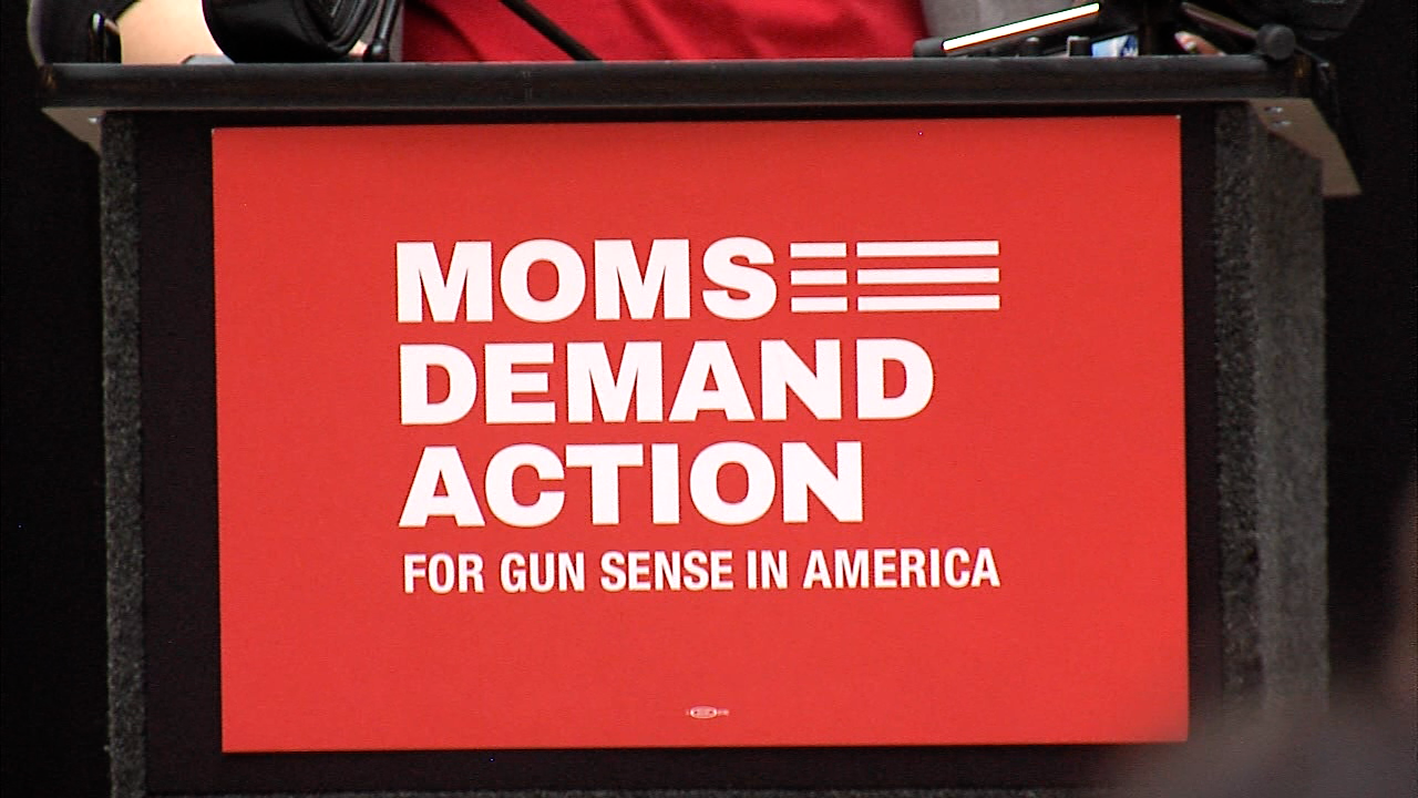 Moms demand action 1.png