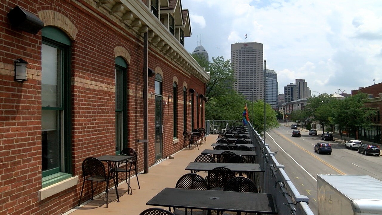 kvml on the avenue 3.jpg