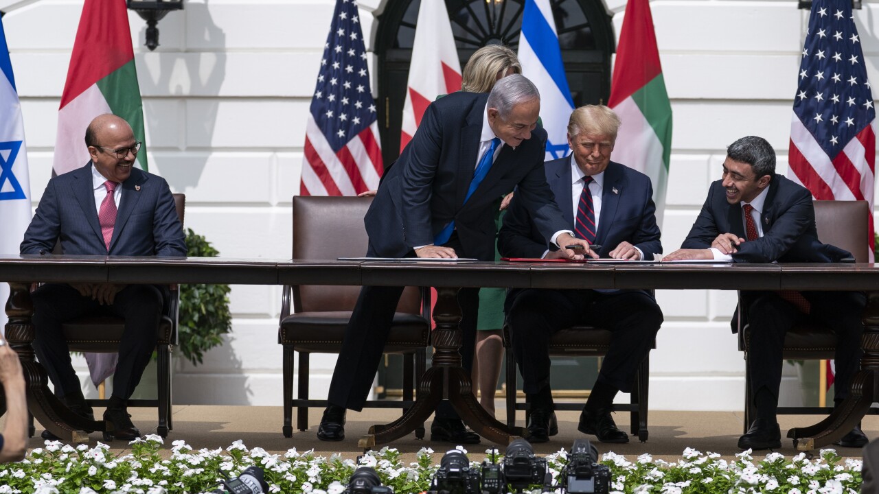 Donald Trump,Benjamin Netanyahu,Khalid bin Ahmed Al Khalifa,Abdullah bin Zayed al-Nahyan