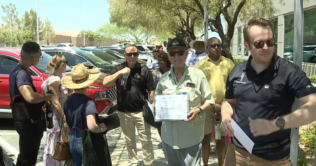Residents say they waited for hours in triple-digit heat at PUCN meeting