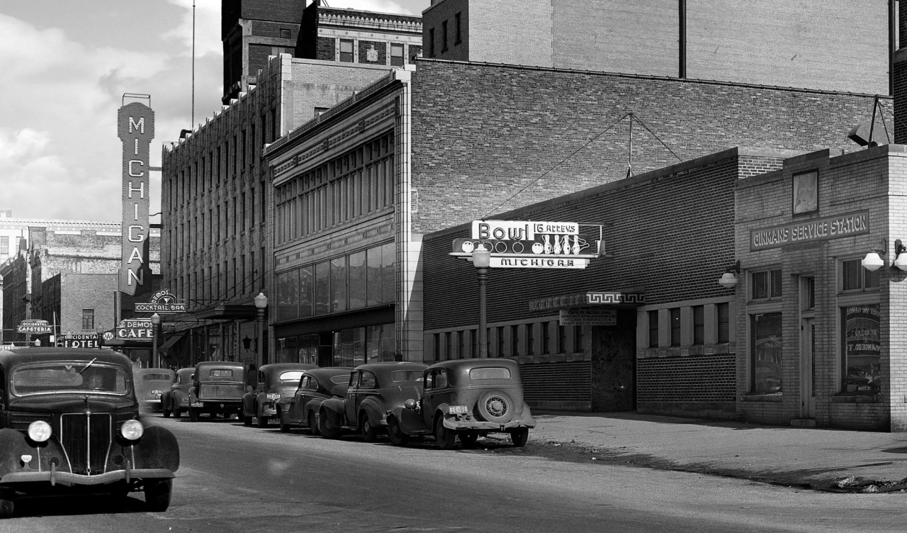 Brunswick Bowling Alley Muskegon