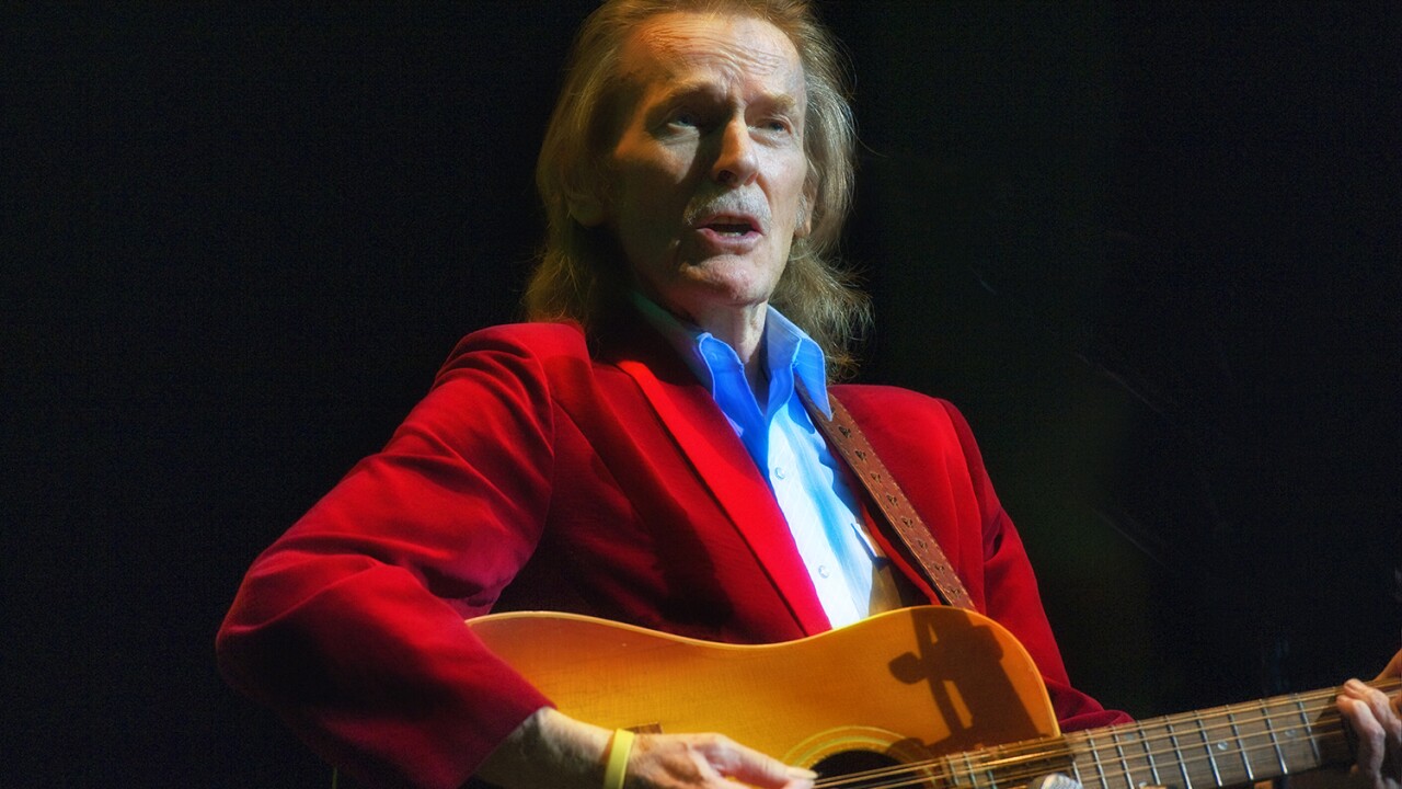Gordon Lightfoot.jpg