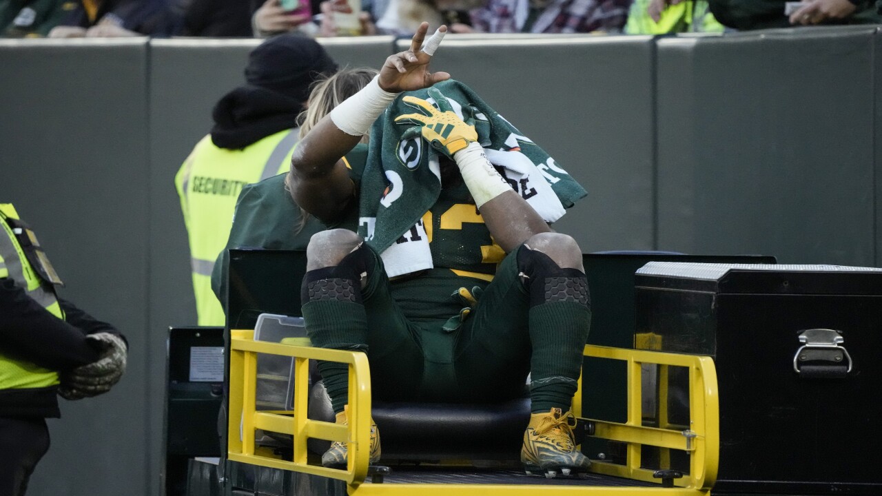 Chargers Packers Football