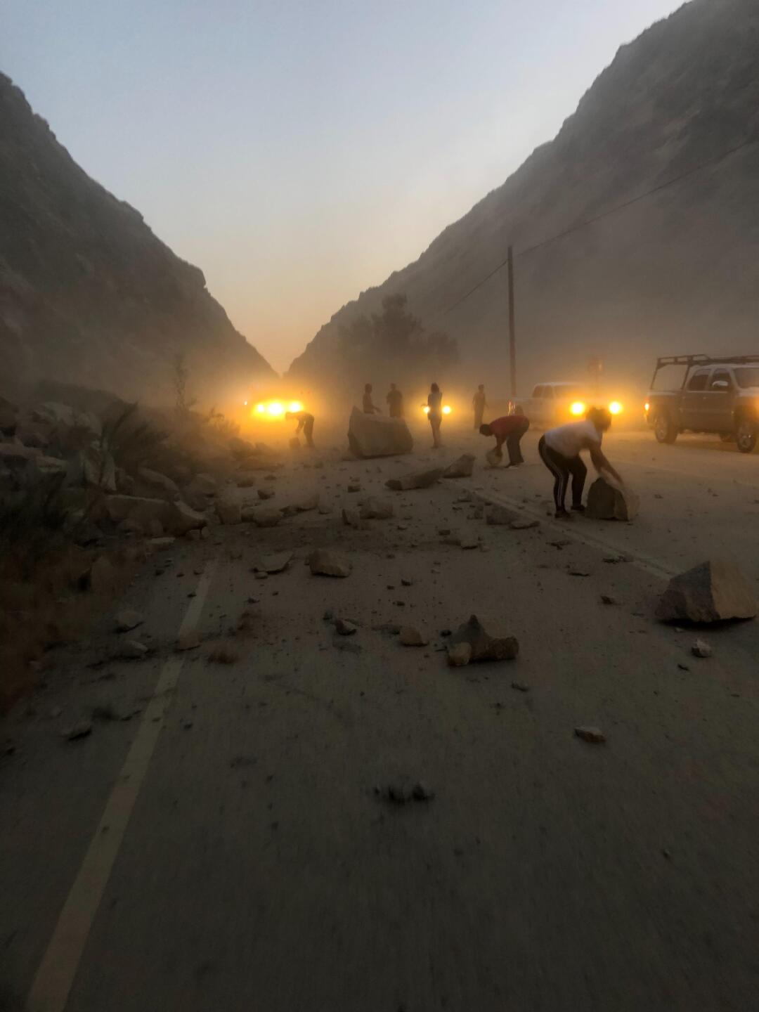 Rock Slide on Highway 178. Image: Lisa Walker