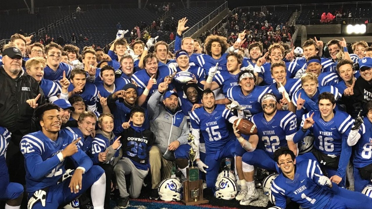 Here S Why Cincinnati Falls In Love With High School Football Every Year