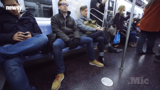 manspreading