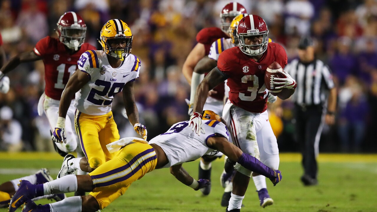 Live On News 3 Alabama Hosts Lsu In Battle Of College Football