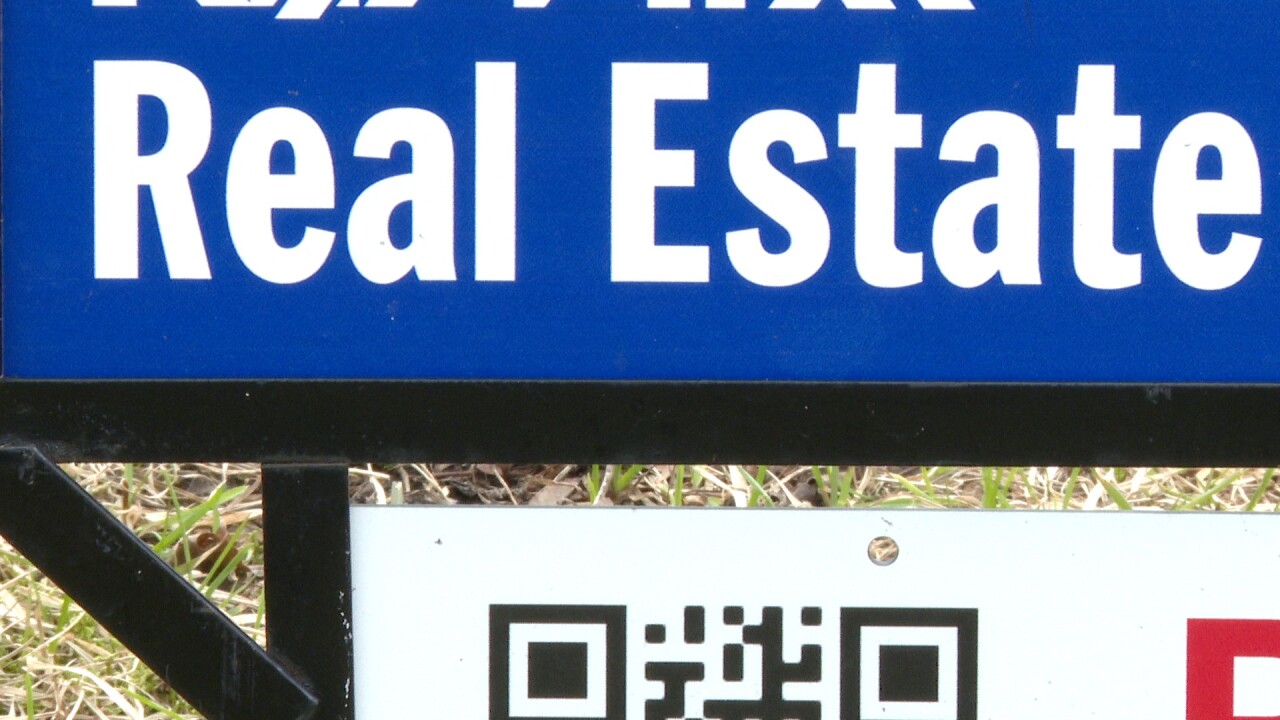 Real Estate Sign