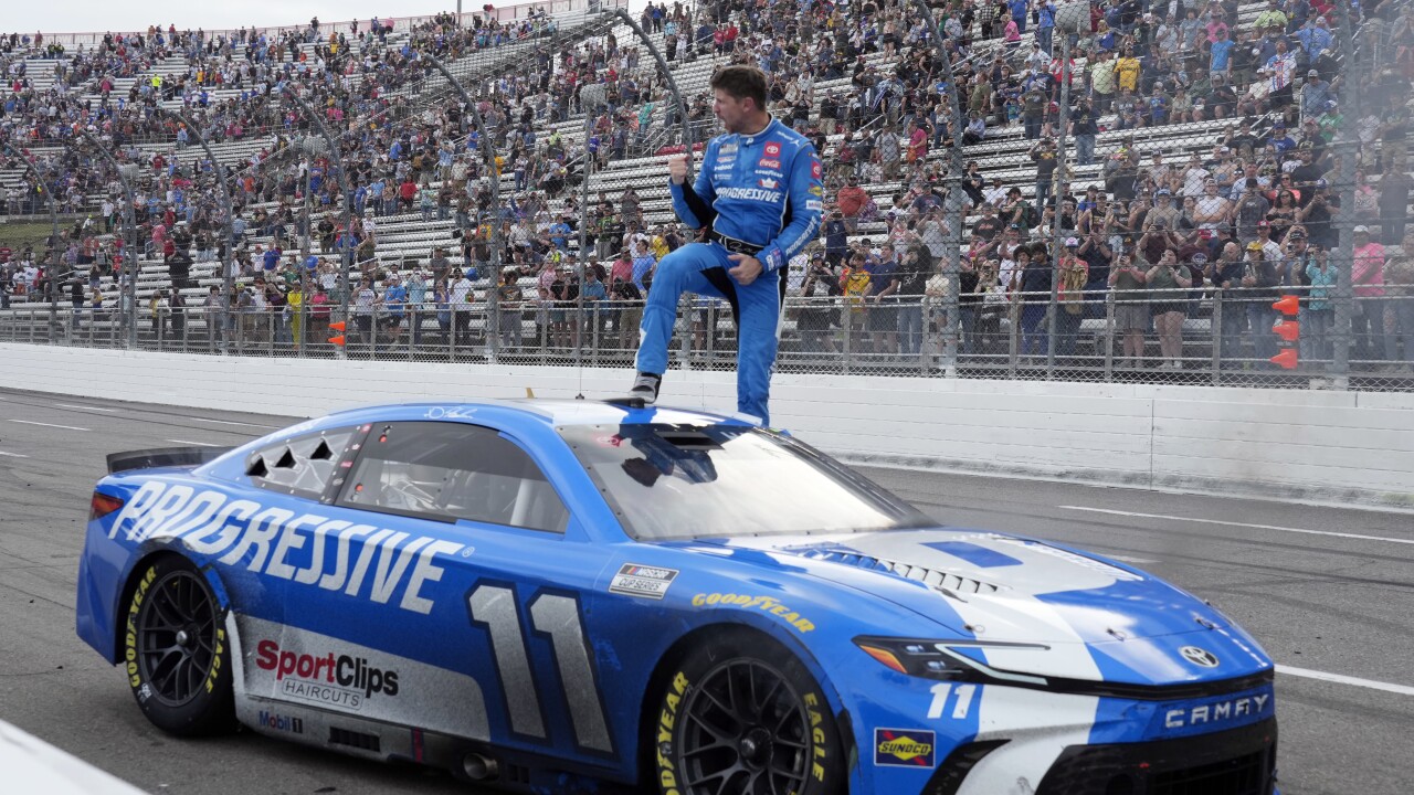 NASCAR Martinsville Auto Racing