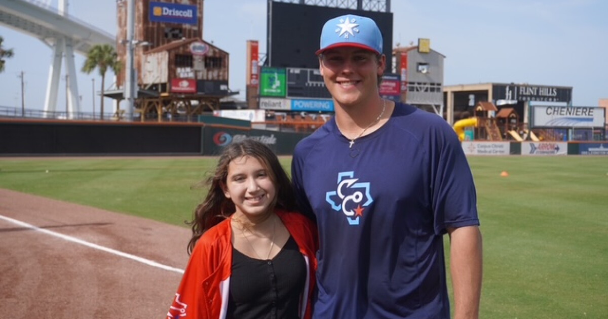 KRIS 6 Hooks Kid Reporter Annabelle interviews pitcher Cole Hertzler