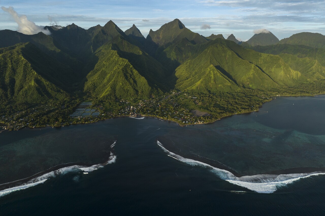 Olympics Tahiti Surfing Environment