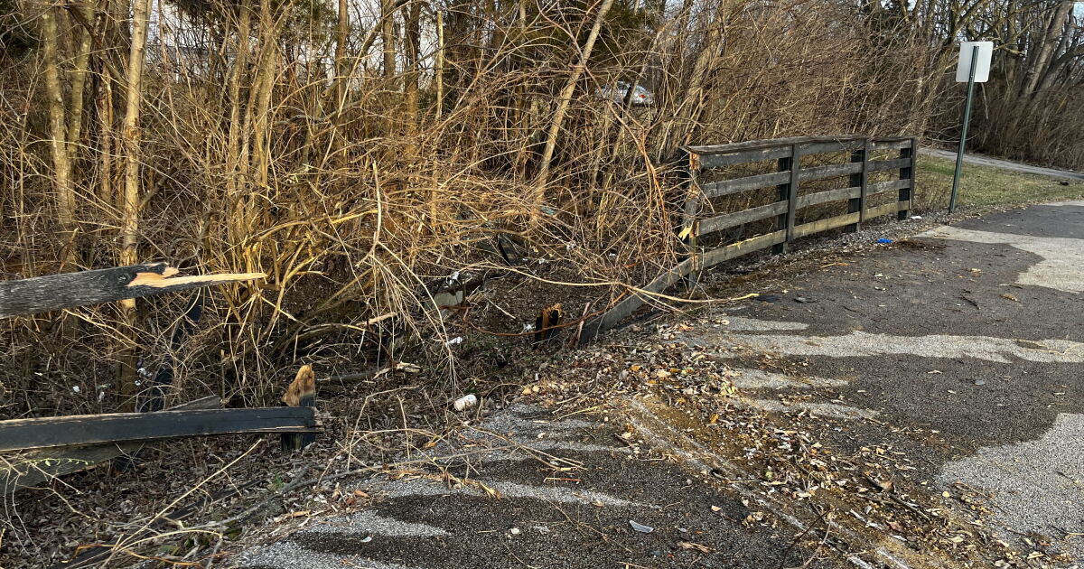 Coroner: One dead, one taken to hospital after crash in Berea - Vimarsana News