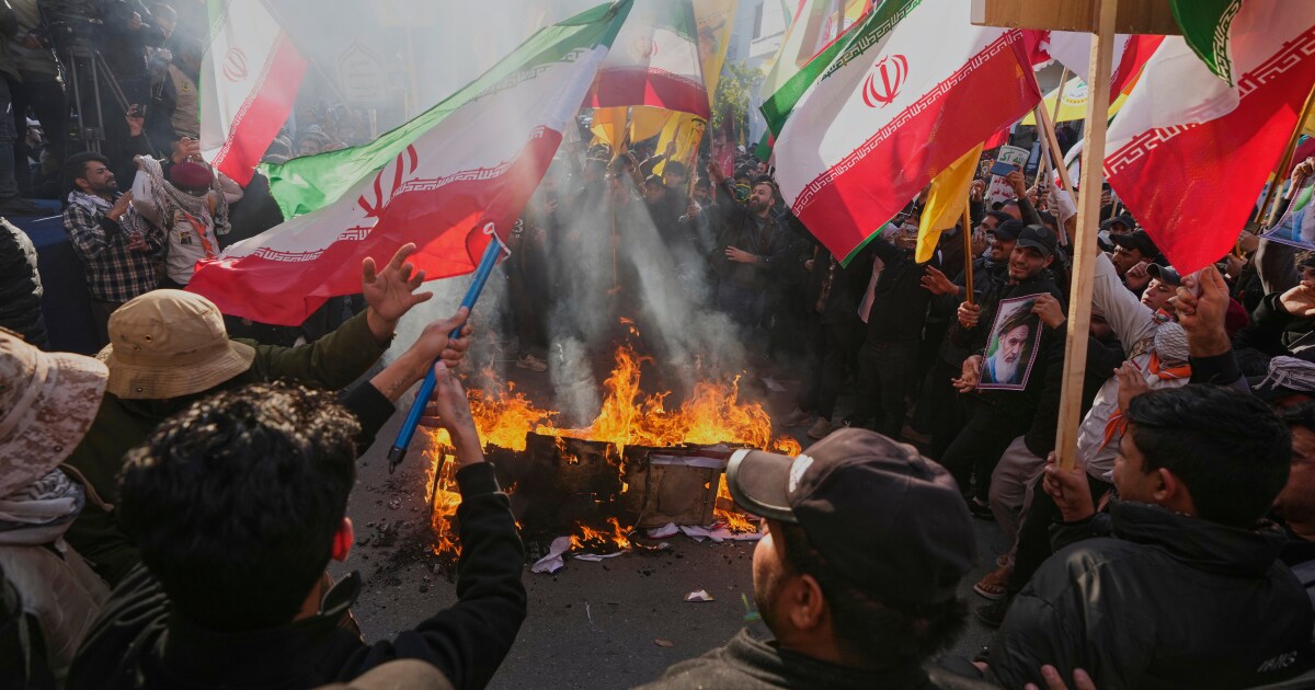 Arab allies urge Trump to delay Iran strikes over protest crackdown