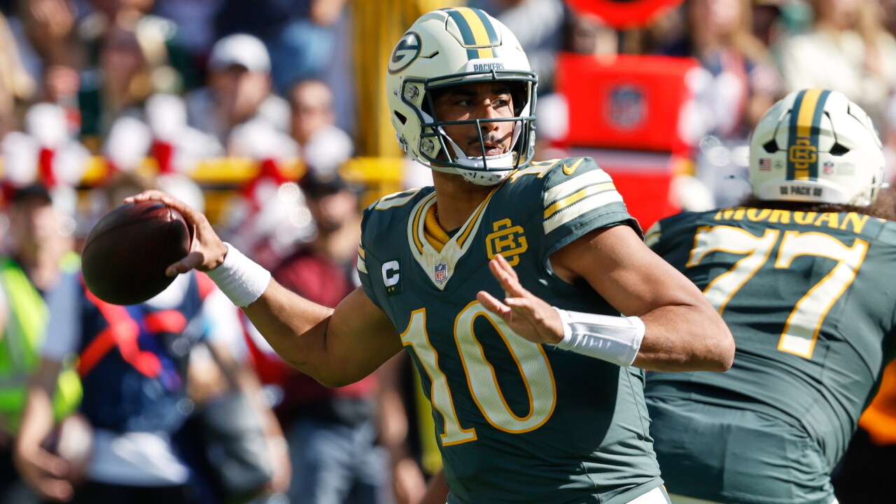 Bears Packers Football