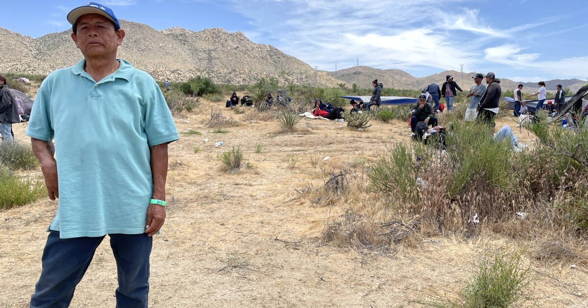Some migrants waiting in desert's sweltering heat get relief - Vimarsana News