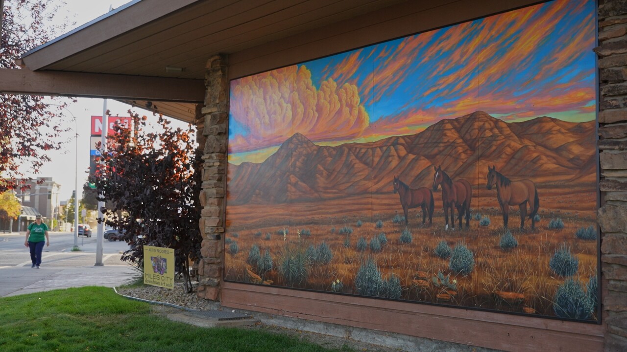 mcmurals11_2.12.1.jpg