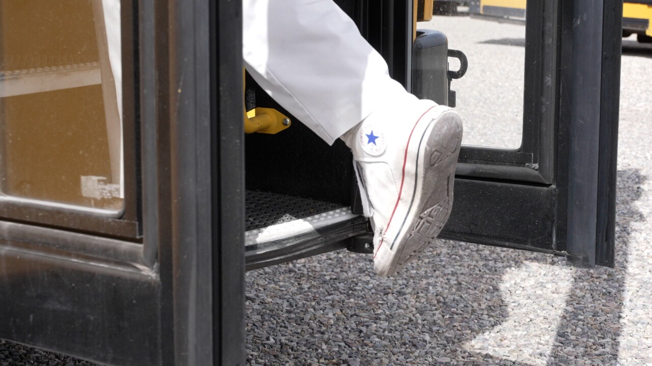 Loading bus
