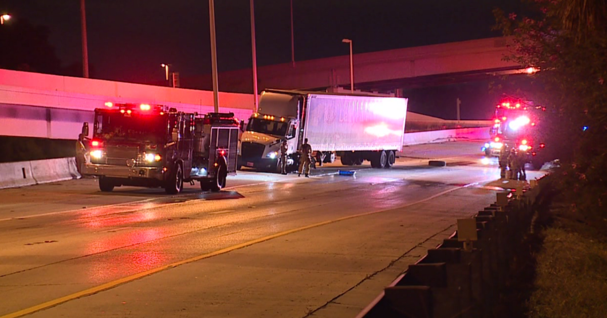 Ramp from I-4 WB to I-275 SB shut down due to crash