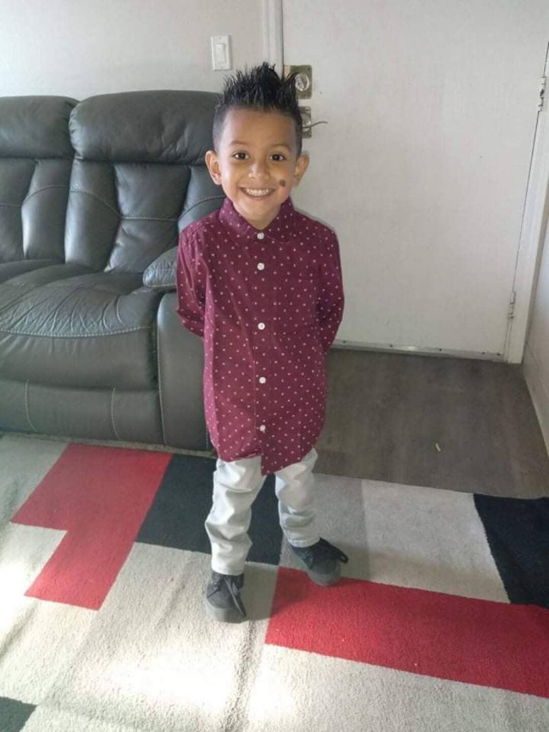 Five-year-old boy killed Aurora apartment fire