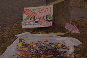 103120 HALLOWEEN CANDY.jpg