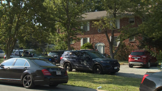 Man shot to death at south Kansas City, Mo., apartment building