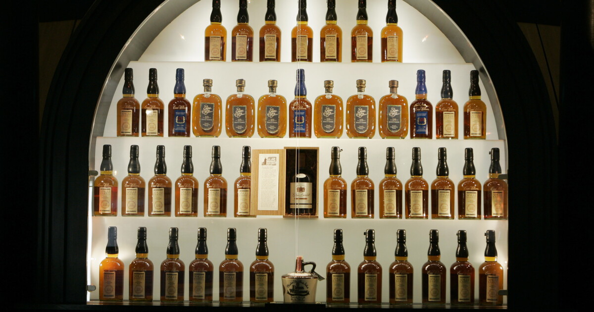 Kentucky leaders share data on booming bourbon industry - Vimarsana News