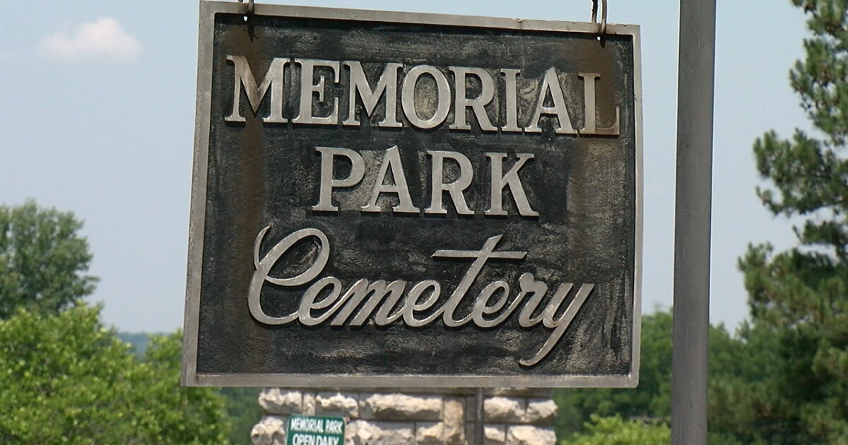Muskogee County residents frustrated over lack of cemetery upkeep - Vimarsana News