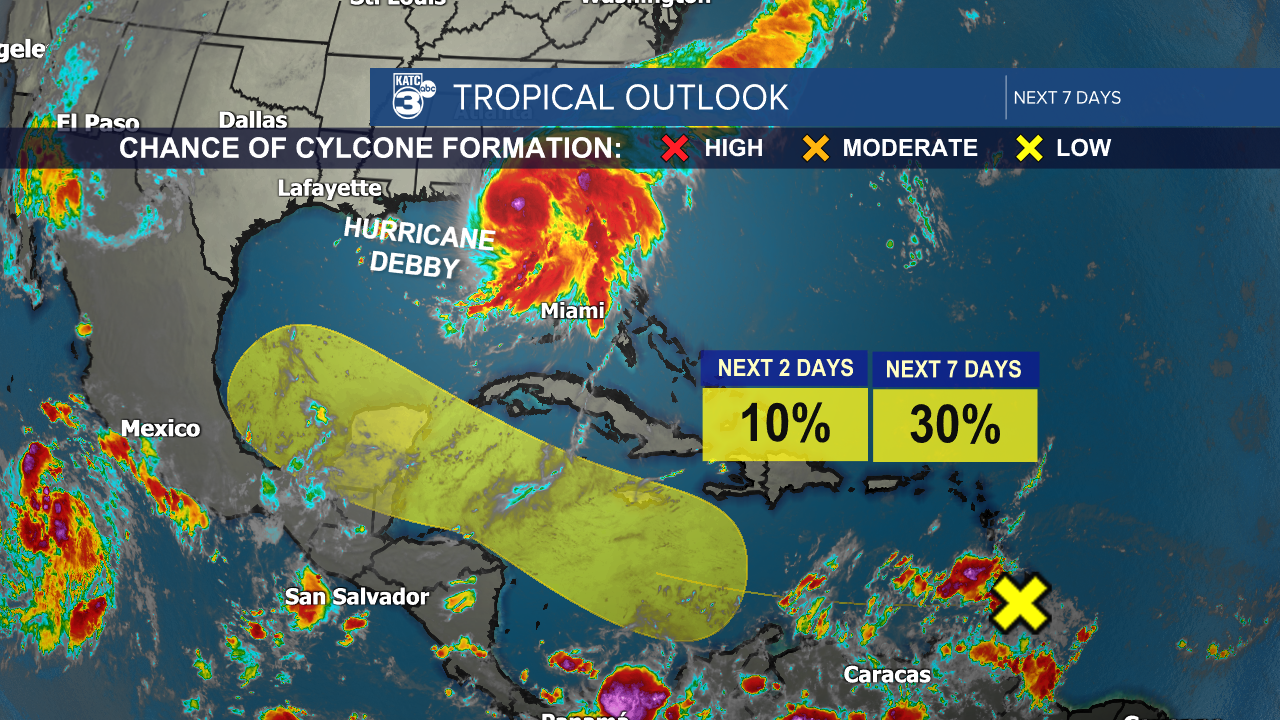 1NHC Tropical Weather Outlook.png