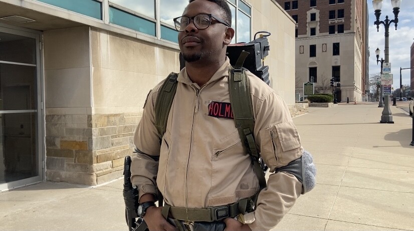 Ryan Holmes, Ghost buster