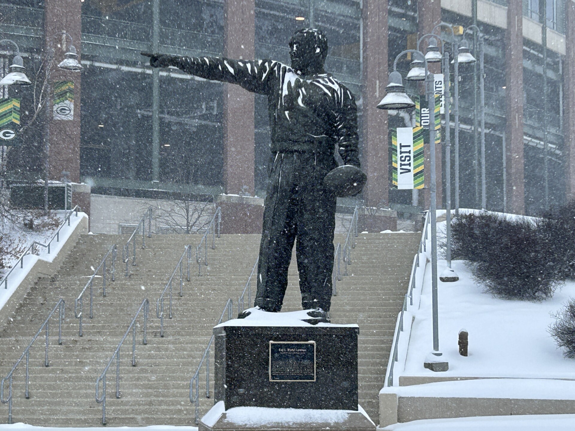 Lambeau statue blizzard March 2026
