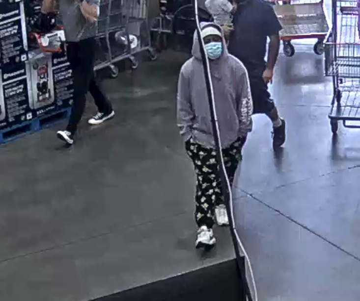 Male Costco robbery suspect