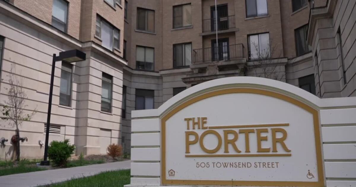 INVESTIGATION: Porter Apartments tenants say issues persist after meeting with management
