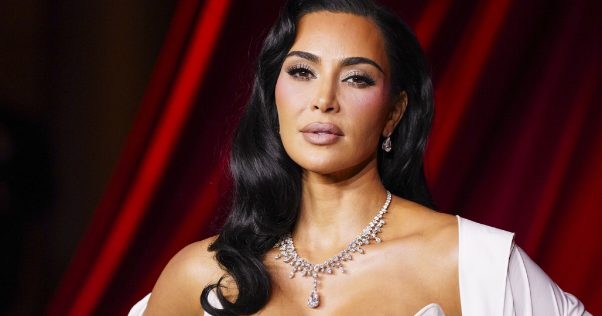 Trial for Kim Kardashian’s 2016 Paris Fashion Week robbery begins