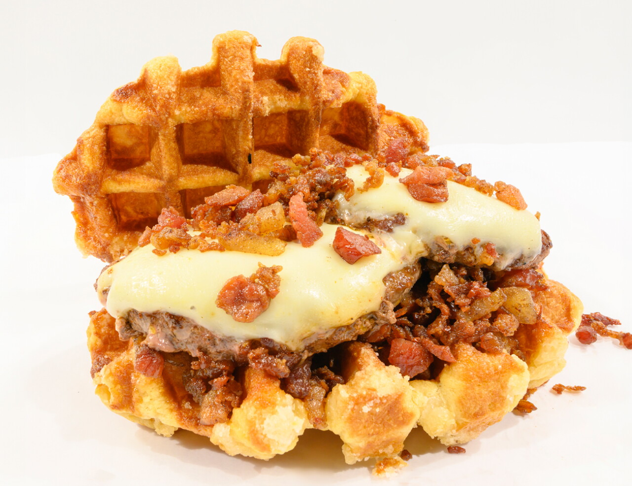 Bacon-Waffle-Cheeseburger.jpg