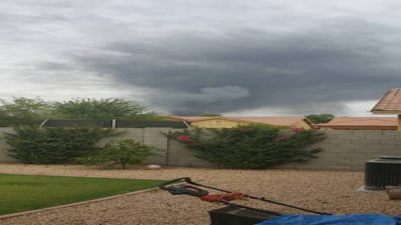 PHOTOS: Large fuel tank fire in Phoenix