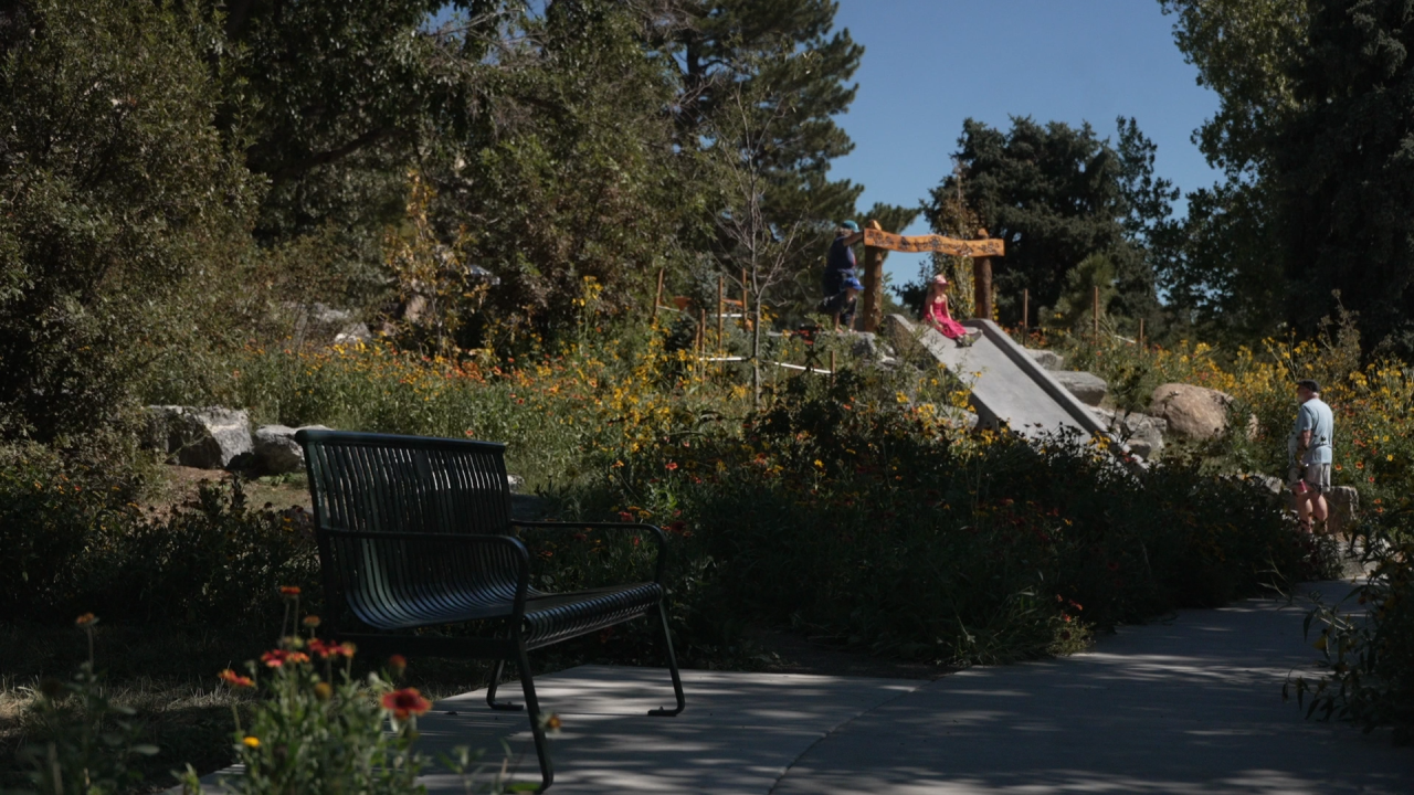 VO MELT NATURE PLAY.00_02_05_03.Still005.png