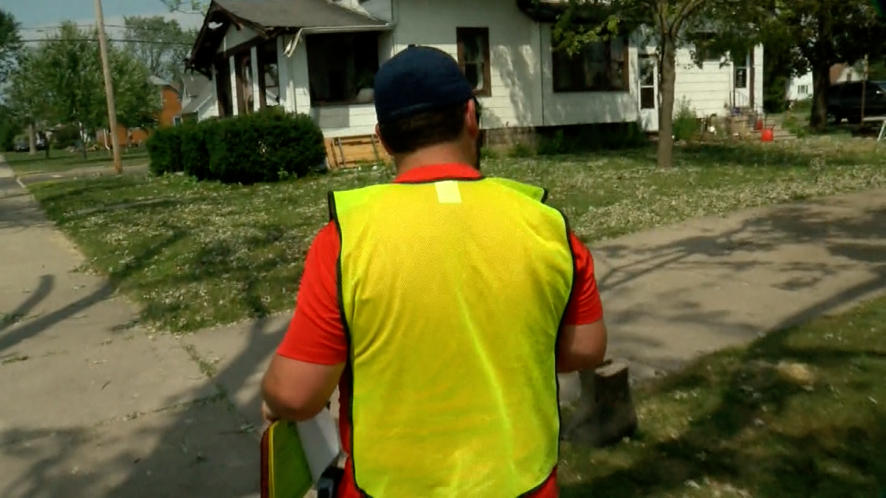 260730-706-5P-MENASHA-CLEANUP-FOLO.png