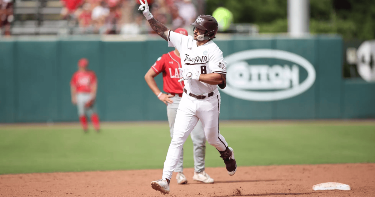 Texas A&M baseball rallies from 5-run deficit to beat Lamar 7-5 in regional play