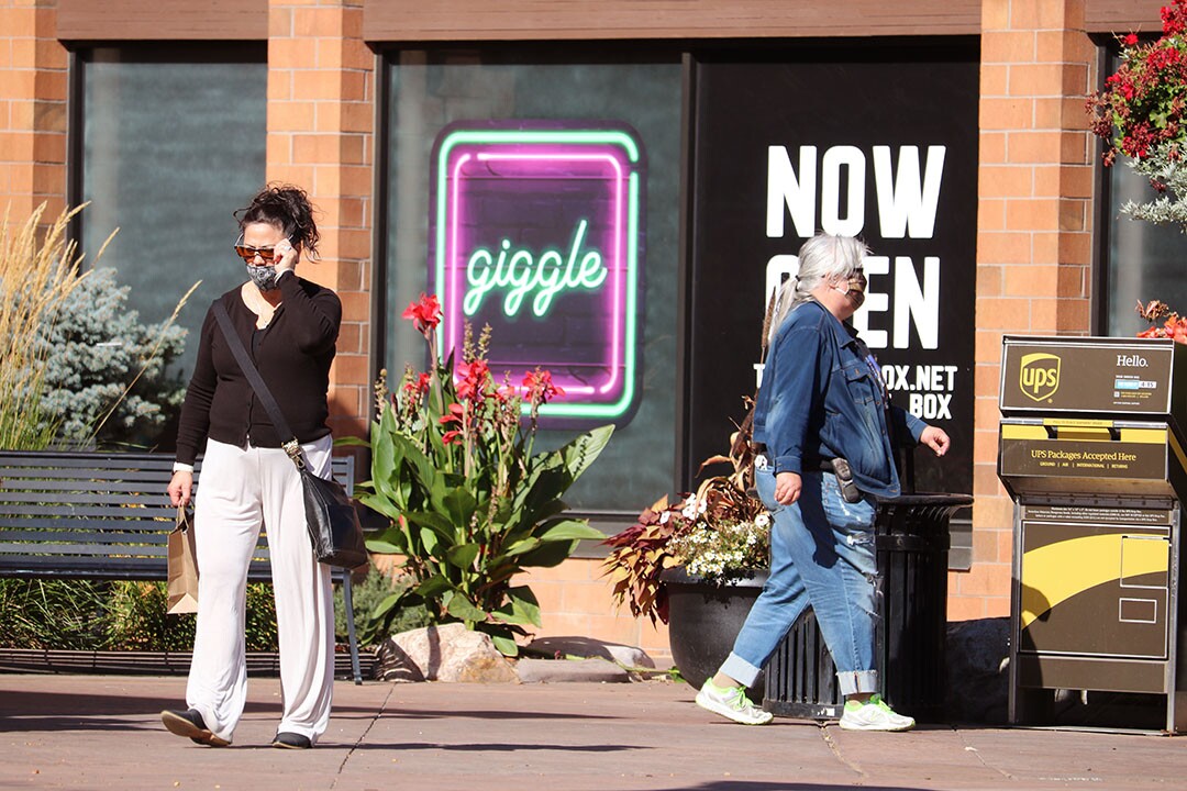 Southgate Mall Shoppers Outside