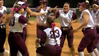 Calallen baseball and softball defeat Tuloso-Midway, Alaunah Almaraz hits grand slam
