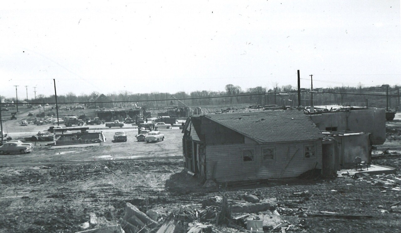 kinney ave looking south at stanton store - pat spangenberg.jpeg