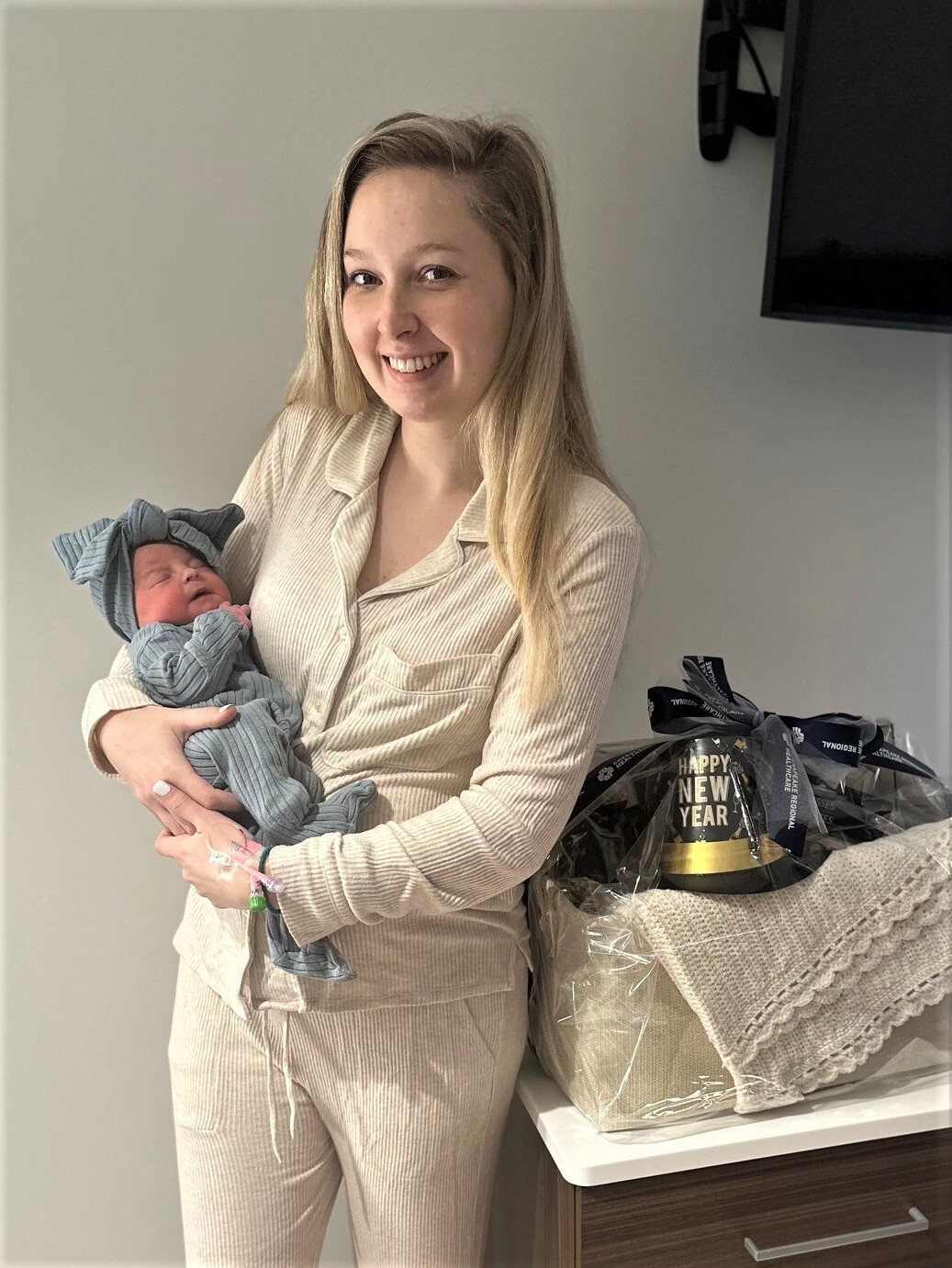 Chesapeake NY Mom and Baby.jpg