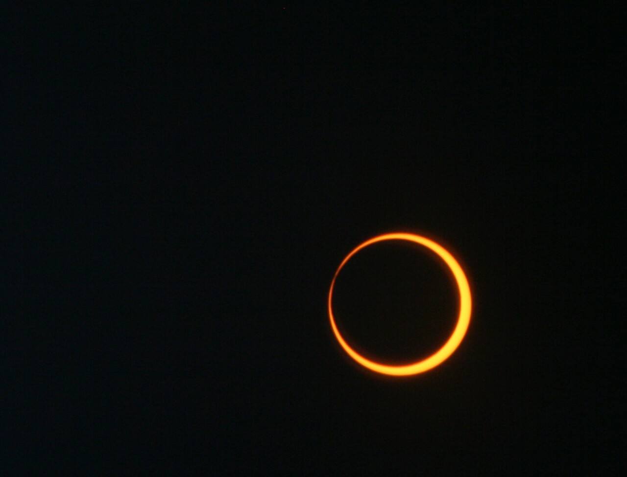 74_annular_eclipse_detail.jpg