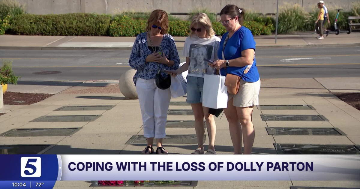‘Like a member of my family is gone': Why grieving Dolly Parton feels so personal