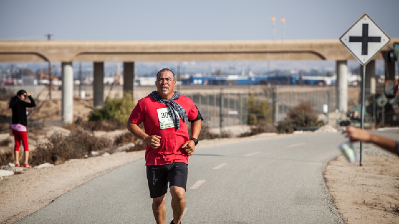 Photos: Bakersfield Marathon Mile 10 and Mile 23