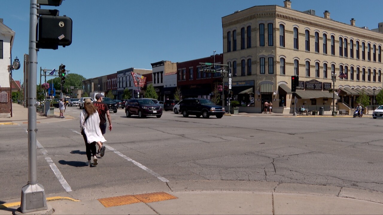 downtown lake geneva 2.jpg