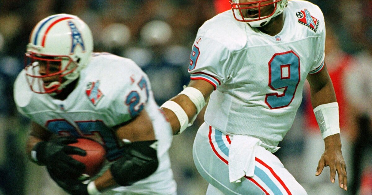 Titans pay tribute to Oilers history